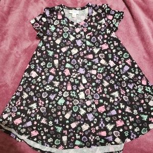 Lularoe princess scarlett size 4